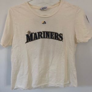 beige mariners cropped tee